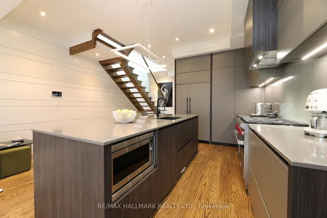 Additional image 12 of 159 Roe Ave