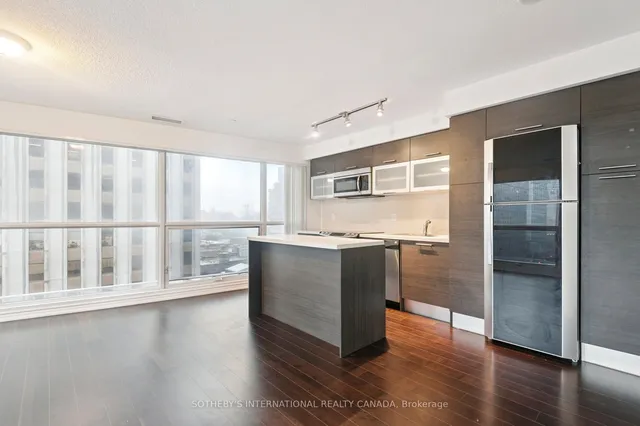 Additional image 10 of 386 Yonge St Unit 602
