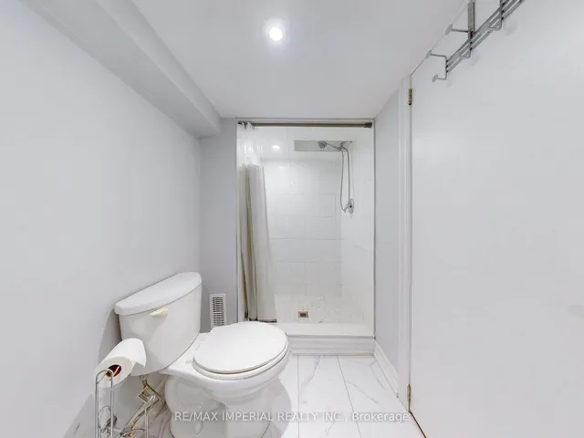 Additional image 36 of 598 Ridelle Ave