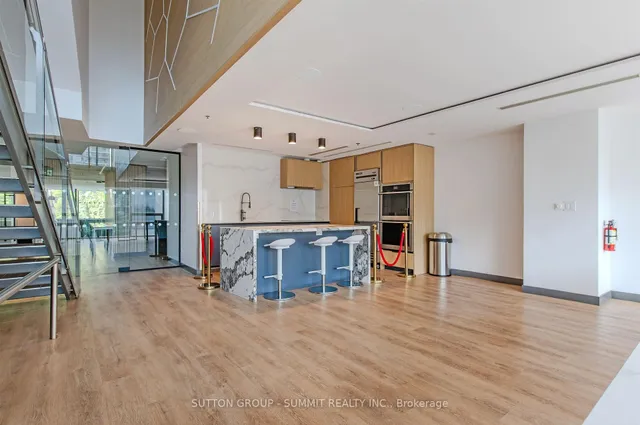 Additional image 40 of 281 Mutual St Unit 801