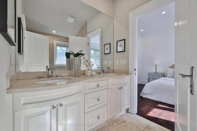 Additional image 31 of 453 Glengrove Ave