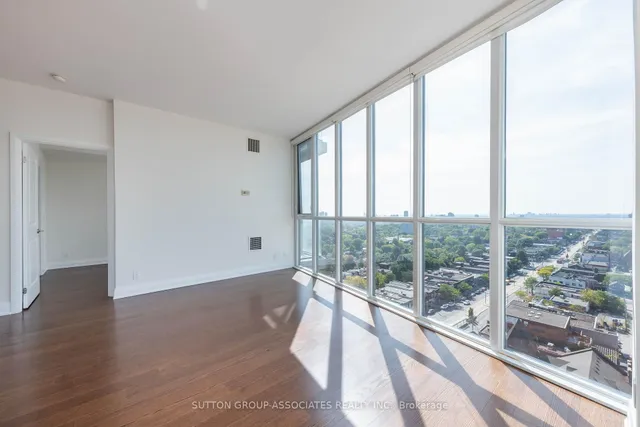 Additional image 15 of 530 St. Clair Ave Unit 1502