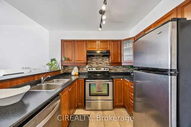 Additional image 13 of 4200 Bathurst St Unit 413