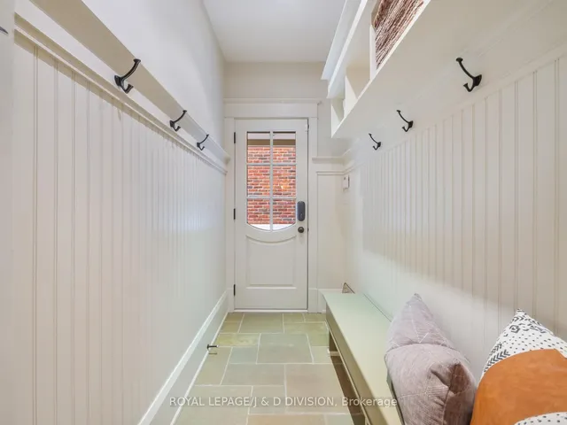 Additional image 20 of 11 Cortleigh Cres