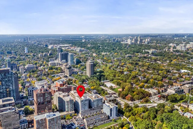 Additional image 41 of 980 Yonge St Unit 403