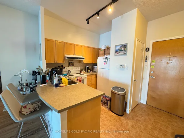 Additional image 22 of 600 Queens Quay Unit 611