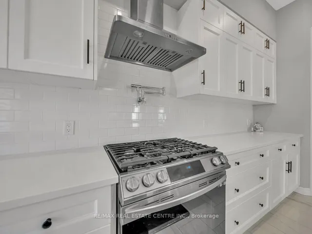 Additional image 13 of 640 Florencedale Cres