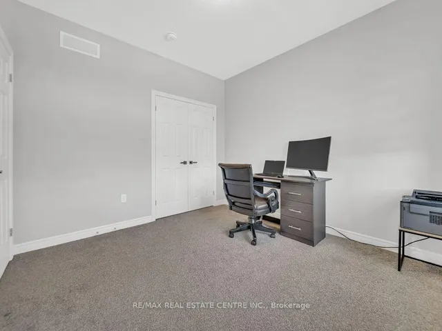 Additional image 33 of 640 Florencedale Cres