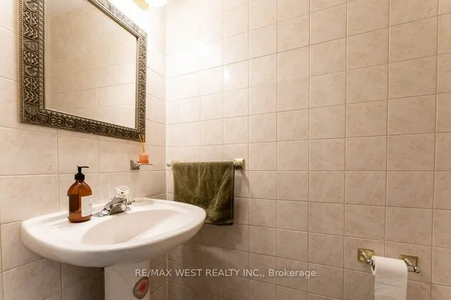 Additional image 10 of 23 clinton St