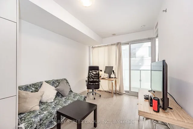 Additional image 11 of 101 Peter St Unit 601