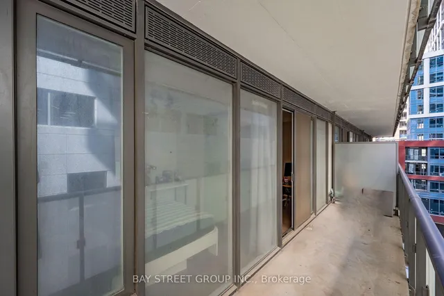 Additional image 16 of 101 Peter St Unit 601