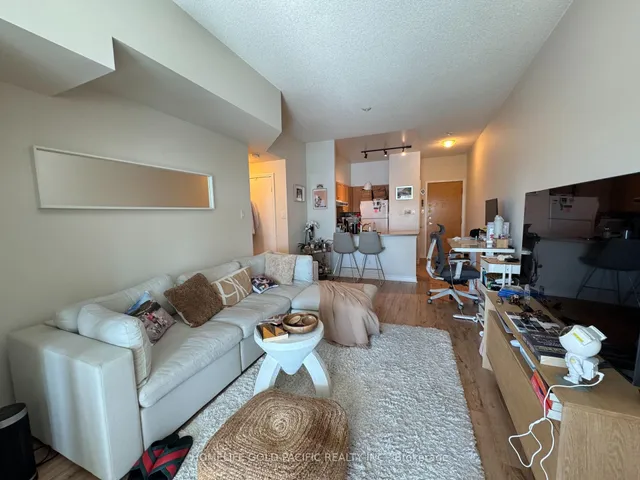 Additional image 25 of 600 Queens Quay Unit 611