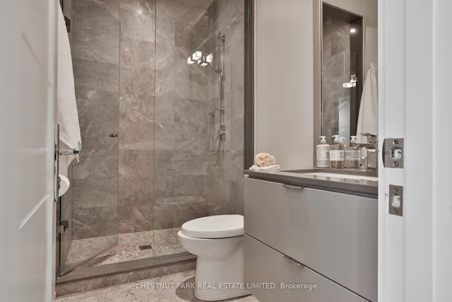 Additional image 26 of 176 Lawrence Ave