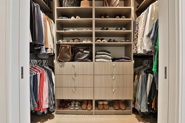 Additional image 23 of 176 Lawrence Ave