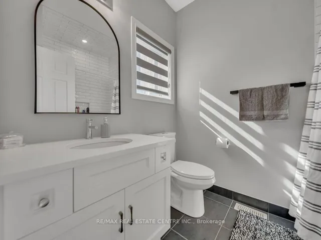 Additional image 27 of 640 Florencedale Cres