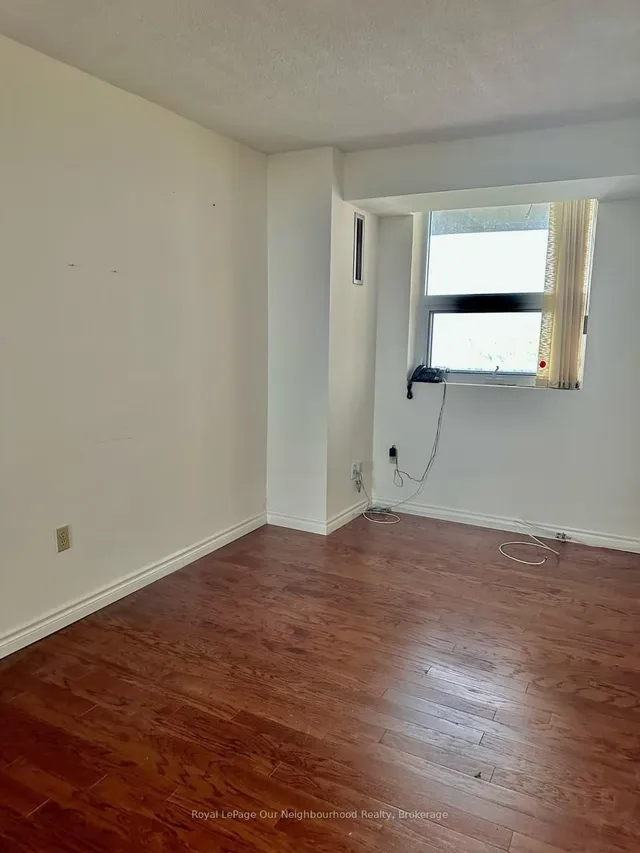 Additional image 18 of 20 Dean Park Rd Unit 611