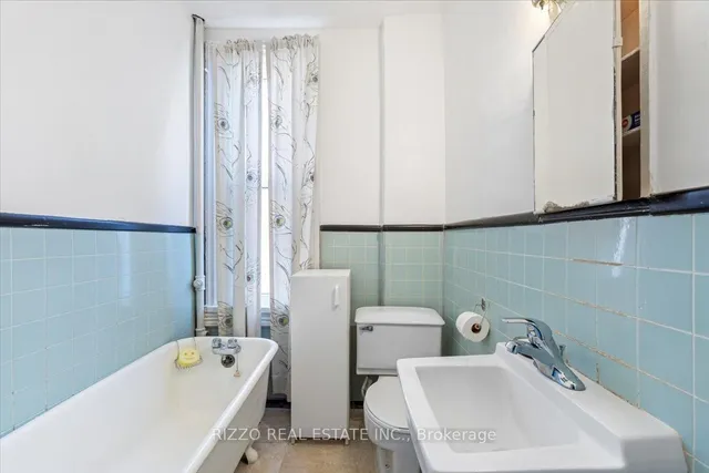 Additional image 12 of 196 Claremont St