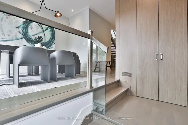 Additional image 4 of 176 Lawrence Ave