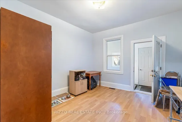 Additional image 23 of 196 Claremont St