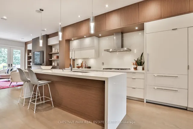 Additional image 9 of 176 Lawrence Ave