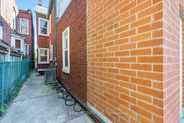 Additional image 28 of 196 Claremont St