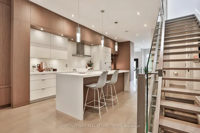 Additional image 10 of 176 Lawrence Ave