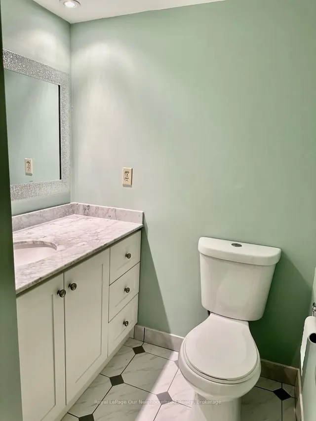 Additional image 20 of 20 Dean Park Rd Unit 611