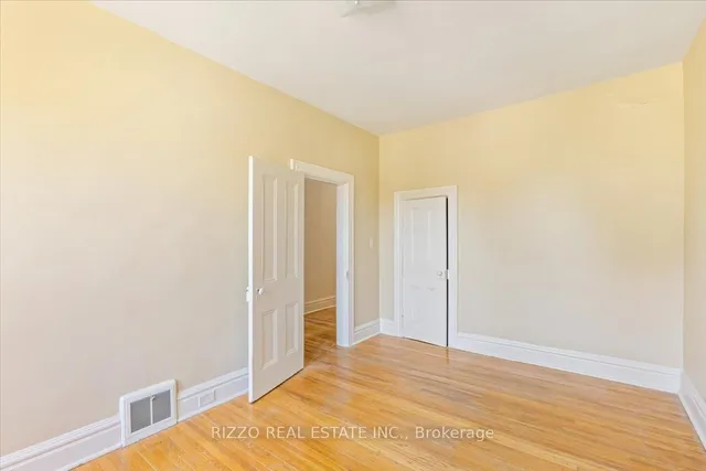 Additional image 9 of 196 Claremont St