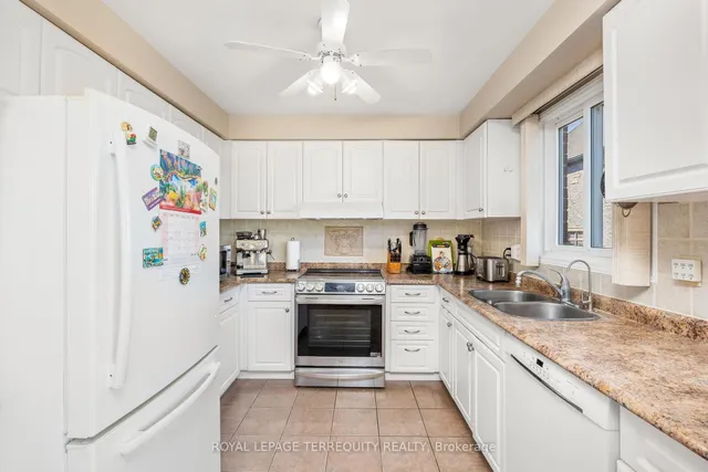 Additional image 12 of 526 Renforth Dr