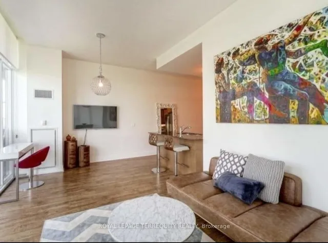 Additional image 7 of 58 Marine Parade Dr Unit 403