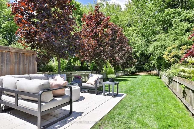 Additional image 37 of 176 Lawrence Ave