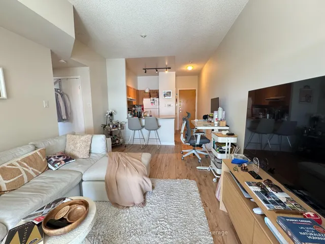 Additional image 28 of 600 Queens Quay Unit 611