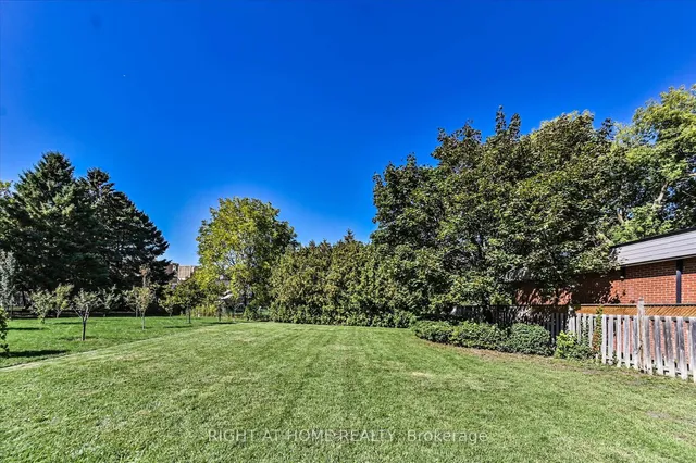 Additional image 33 of 154 Charlton Blvd