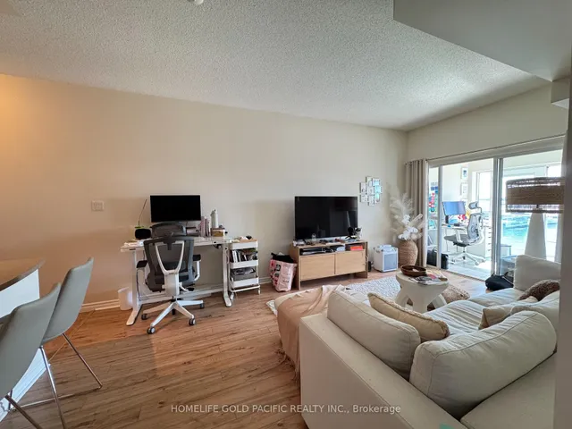 Additional image 26 of 600 Queens Quay Unit 611