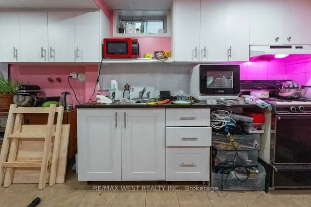 Additional image 26 of 23 clinton St