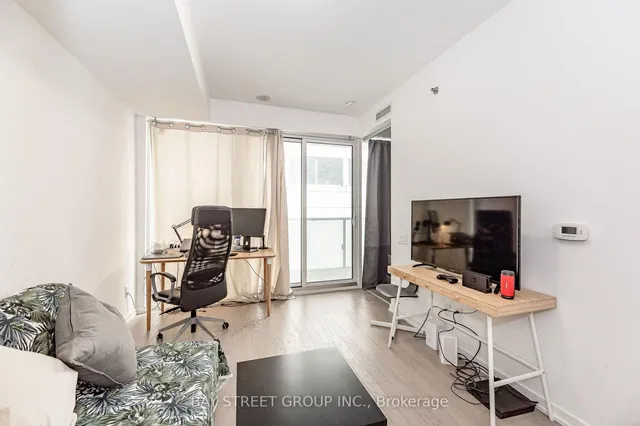 Additional image 12 of 101 Peter St Unit 601