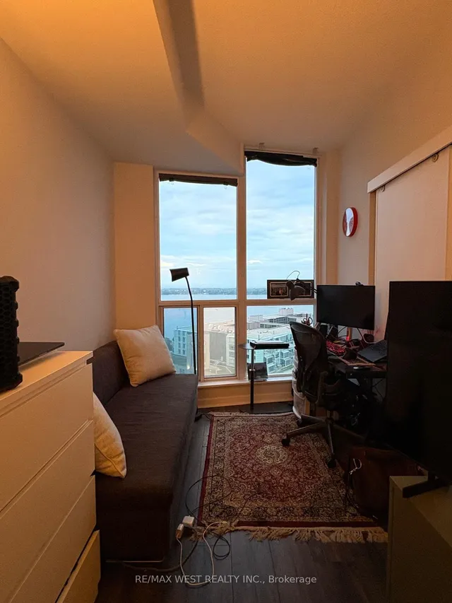 Additional image 15 of 218 Queens Quay Unit 2204