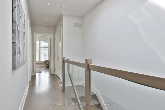 Additional image 16 of 176 Lawrence Ave