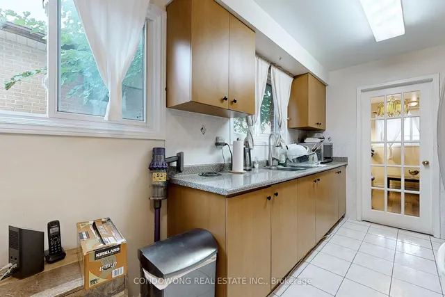Additional image 11 of 63 Revlis Cres