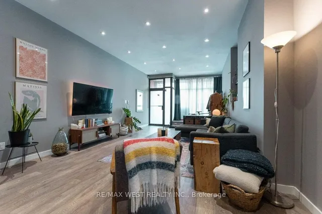 Additional image 8 of 23 clinton St