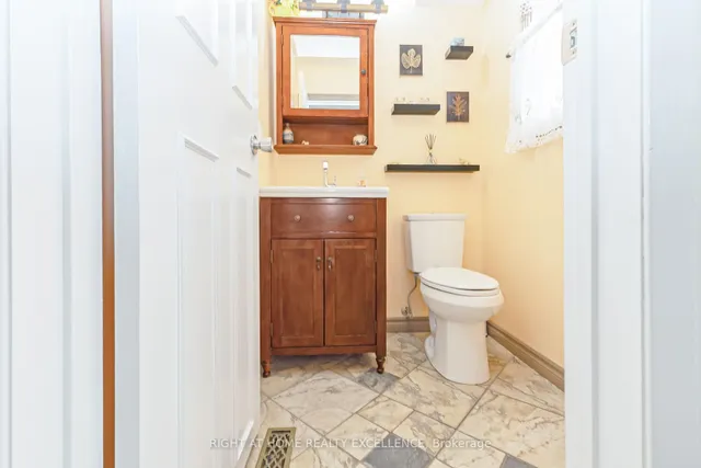 Additional image 6 of 13 Simmons Blvd