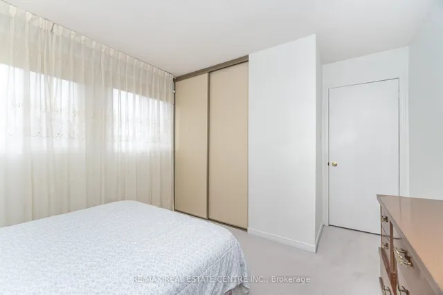 Additional image 32 of 5113 Palomar Cres