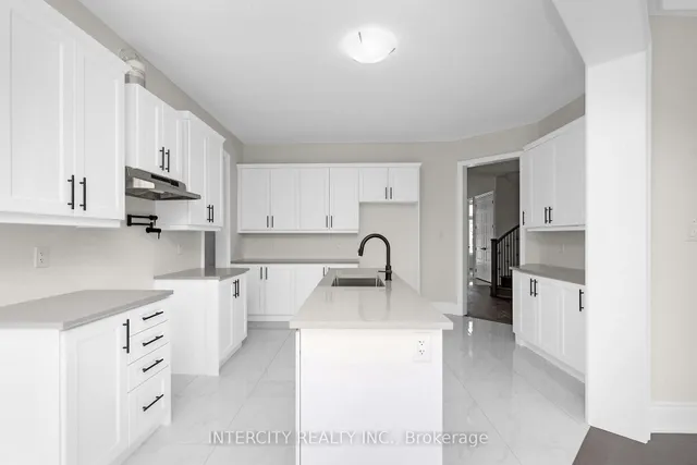 Additional image 10 of 18 Keyworth Cres