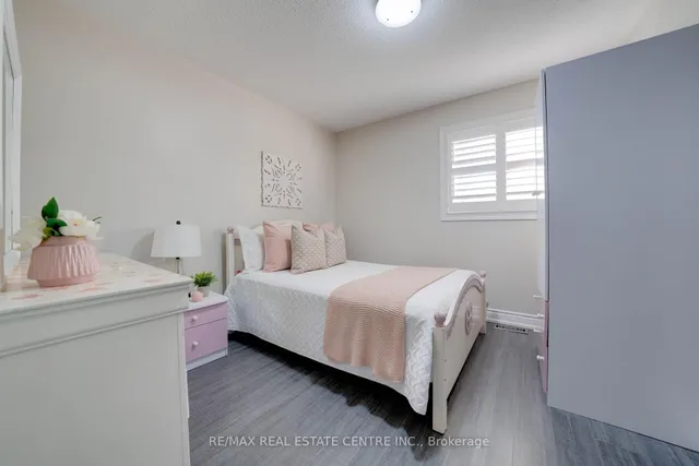 Additional image 30 of 37 Pebblestone Circ