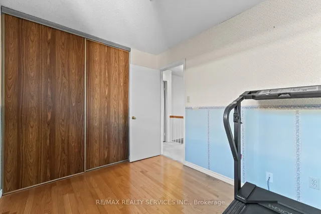 Additional image 24 of 67 Wildercroft Ave