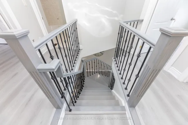 Additional image 27 of 16 Brussels Ave