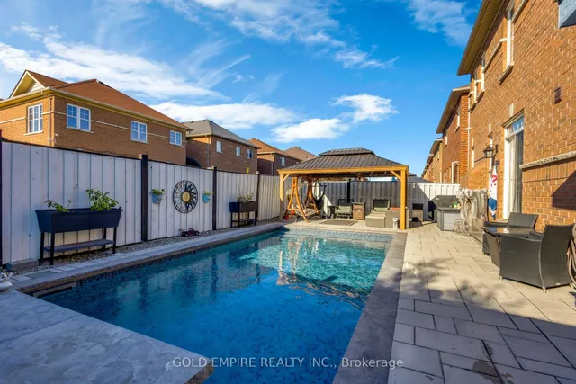 Additional image 38 of 33 Accent Circ