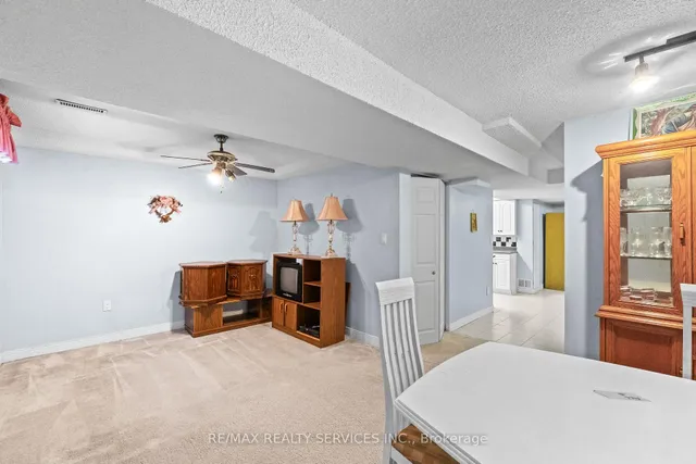 Additional image 31 of 67 Wildercroft Ave