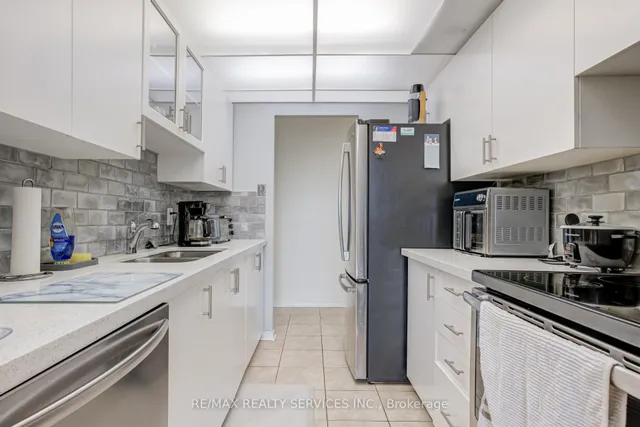 Additional image 13 of 3650 Kaneff Cres Unit 1508
