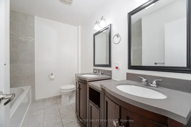 Additional image 26 of 36 Autumn Blvd